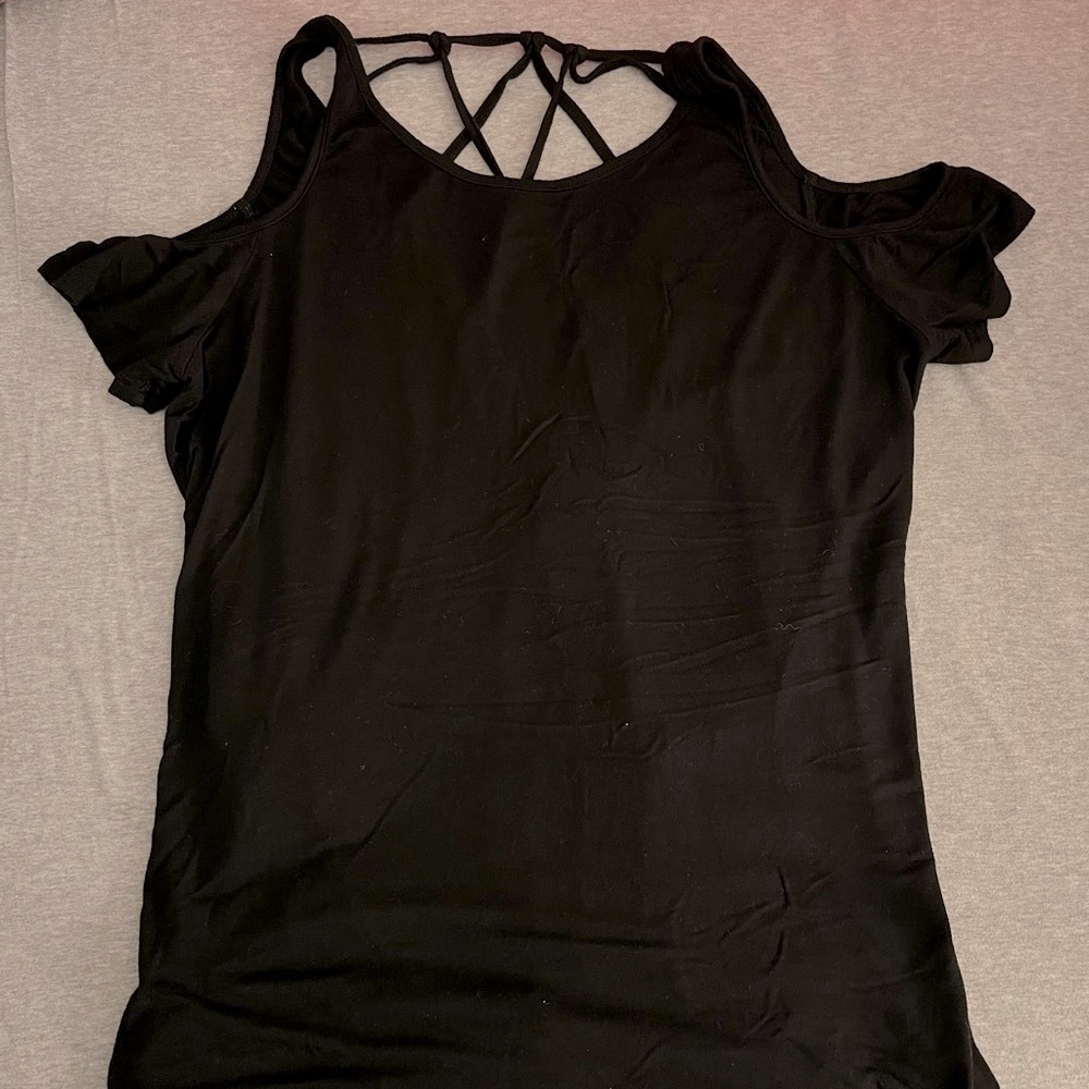 Wrap Cage Wrap Cold Shoulder Top